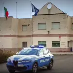 Controlli sulla S.S. 106 Jonica: fermato un veicolo con nove stranieri, conducente senza patente